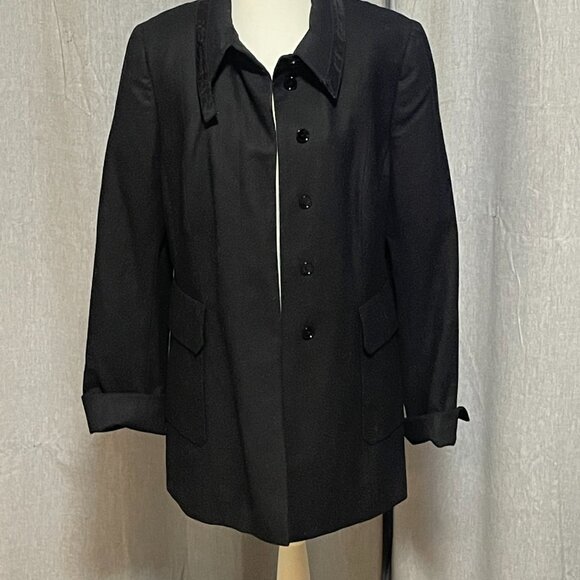 Akris Punto Black Wool Stretch Coat Size 10 Swiss Made Structured Shoulders - Picture 5 of 16
